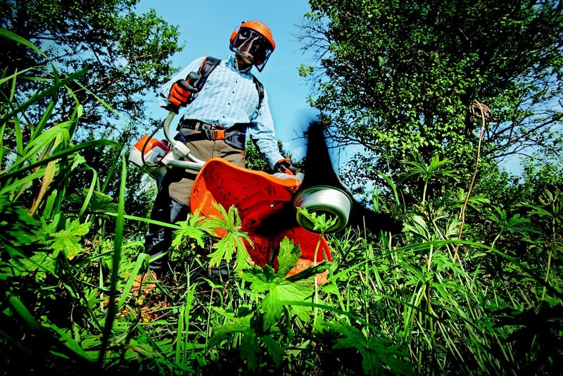 Gardeners connecting